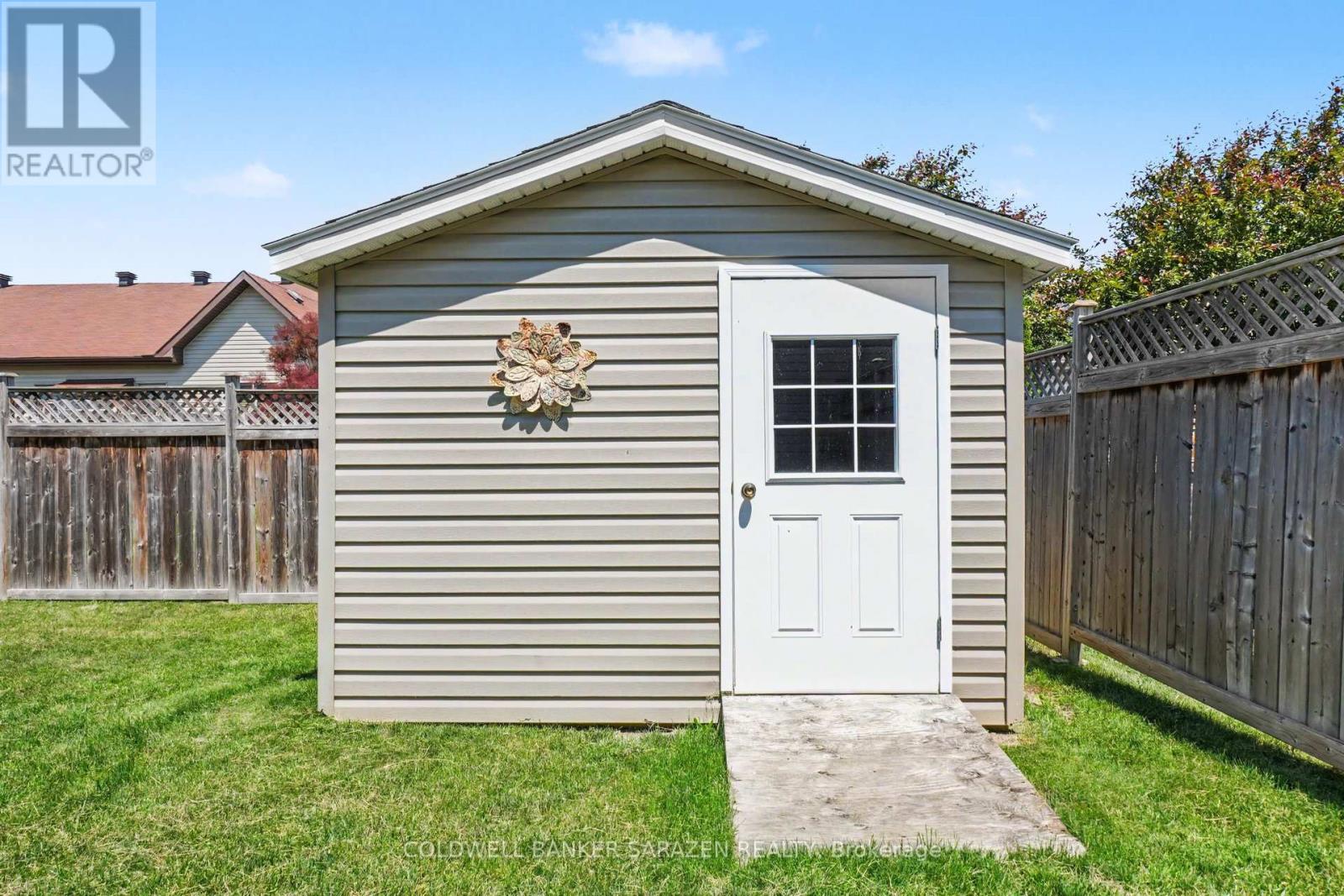 31 GORDON FERGUSSON PLACE - 30