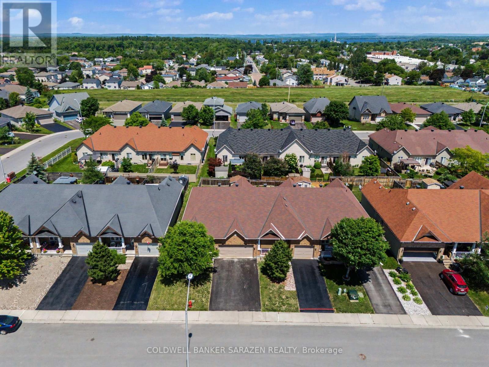 31 GORDON FERGUSSON PLACE - 31
