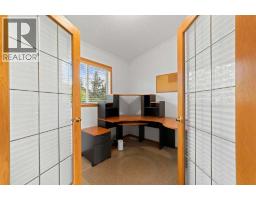 Family room - 42315 Rr153, Rural Flagstaff County, AB T0B1N0 Photo 8