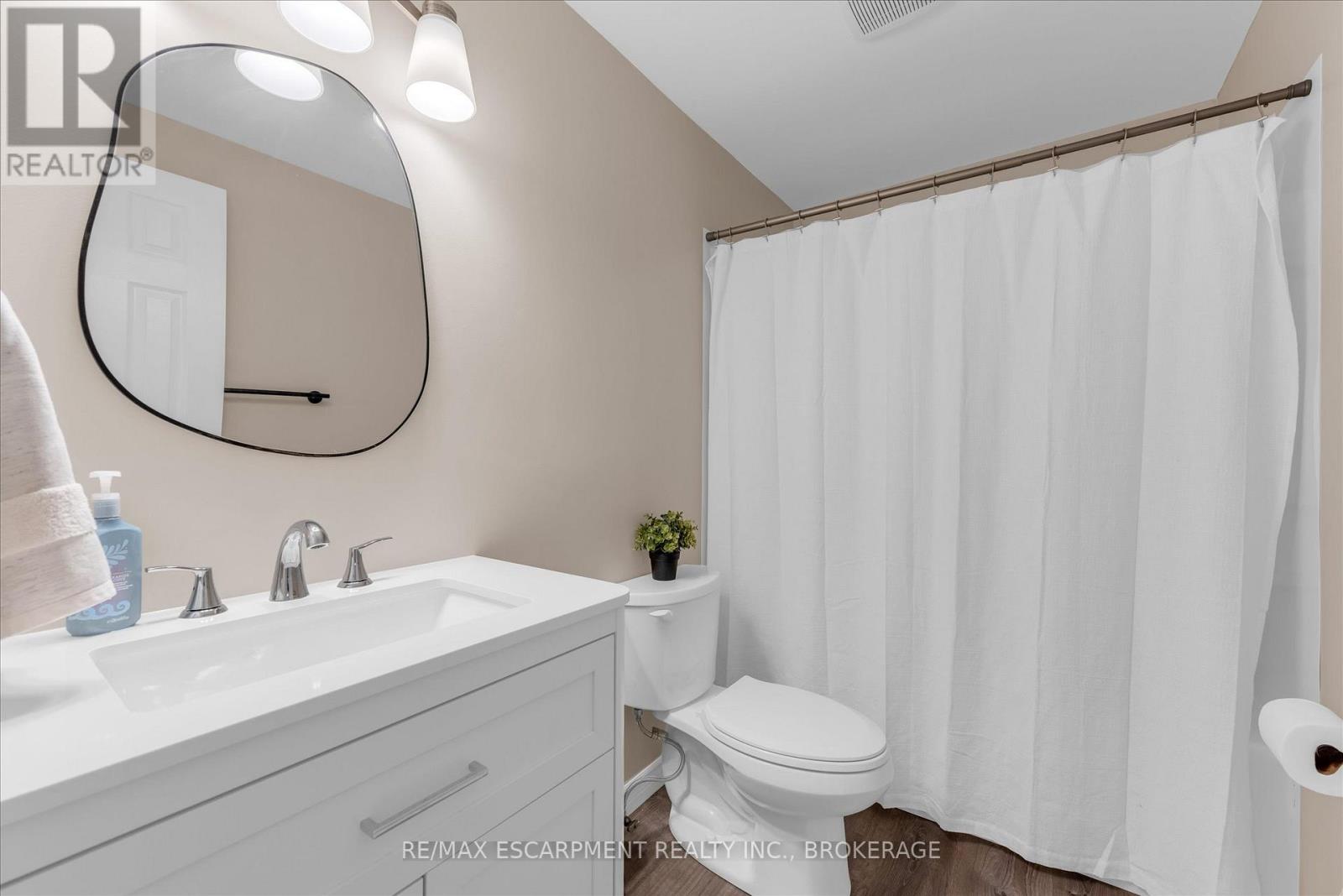 #97 77 LINWELL ROAD - 21