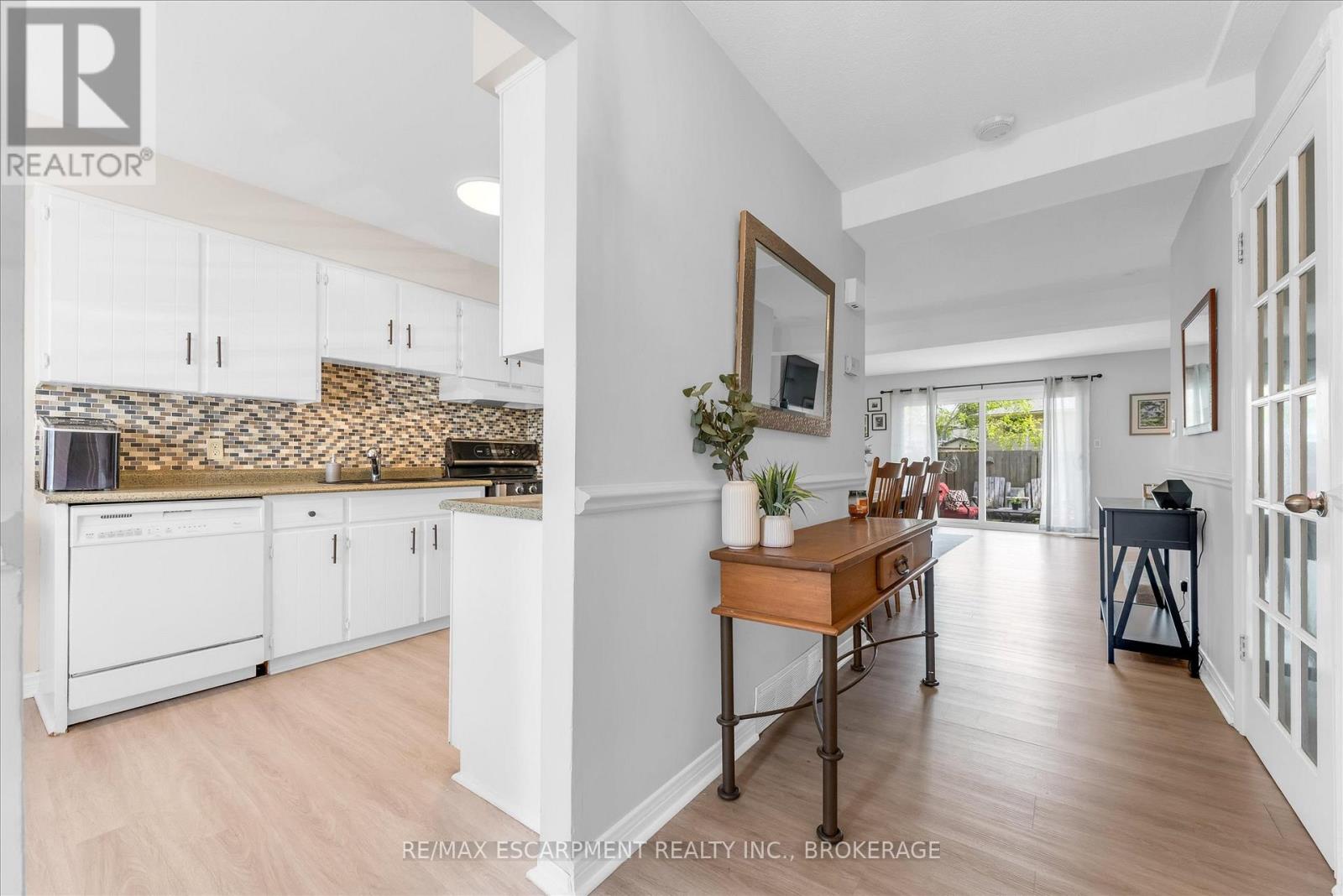 #97 77 LINWELL ROAD - 4