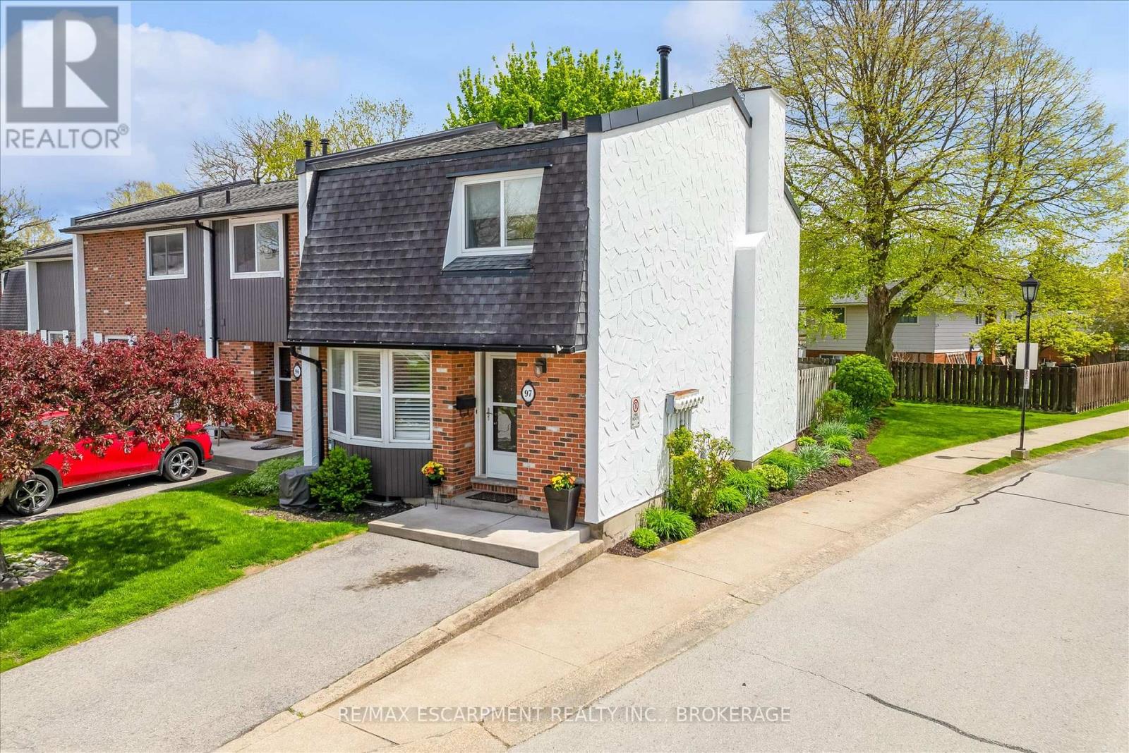 #97 77 LINWELL ROAD - 40