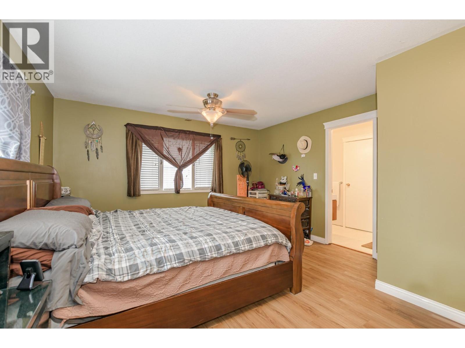 729 Stanley Avenue - 13