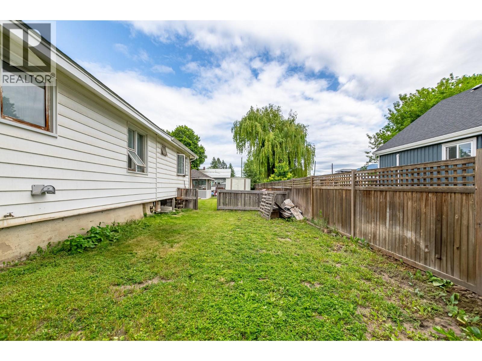 729 Stanley Avenue - 39