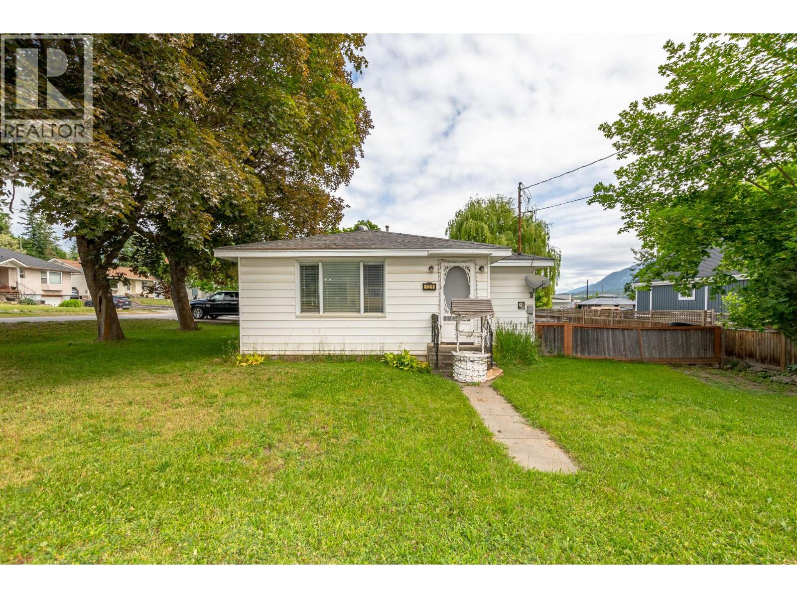 729 Stanley Avenue - 42