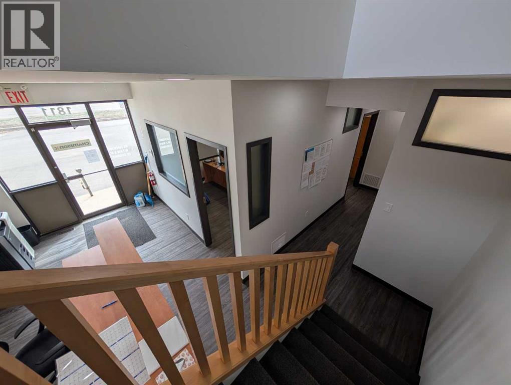 1811 Broadway Avenue E, Redcliff — photo 21