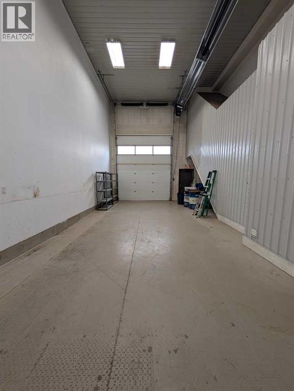 1811 Broadway Avenue E, Redcliff — photo 36