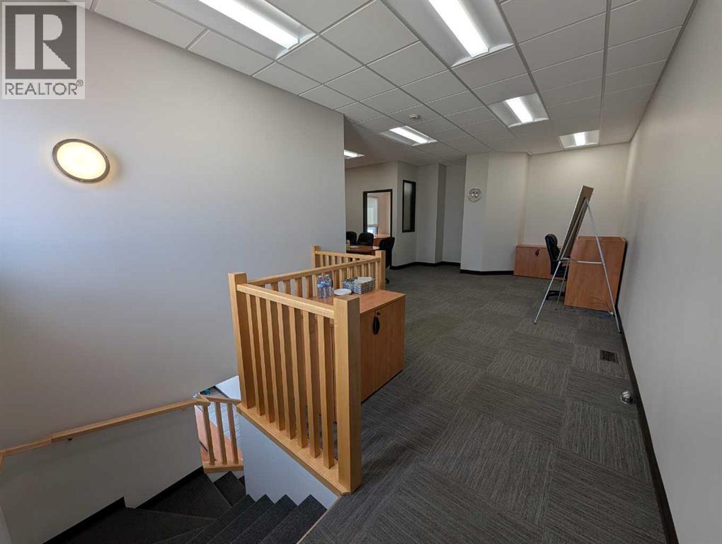 1811 Broadway Avenue E, Redcliff — photo 22