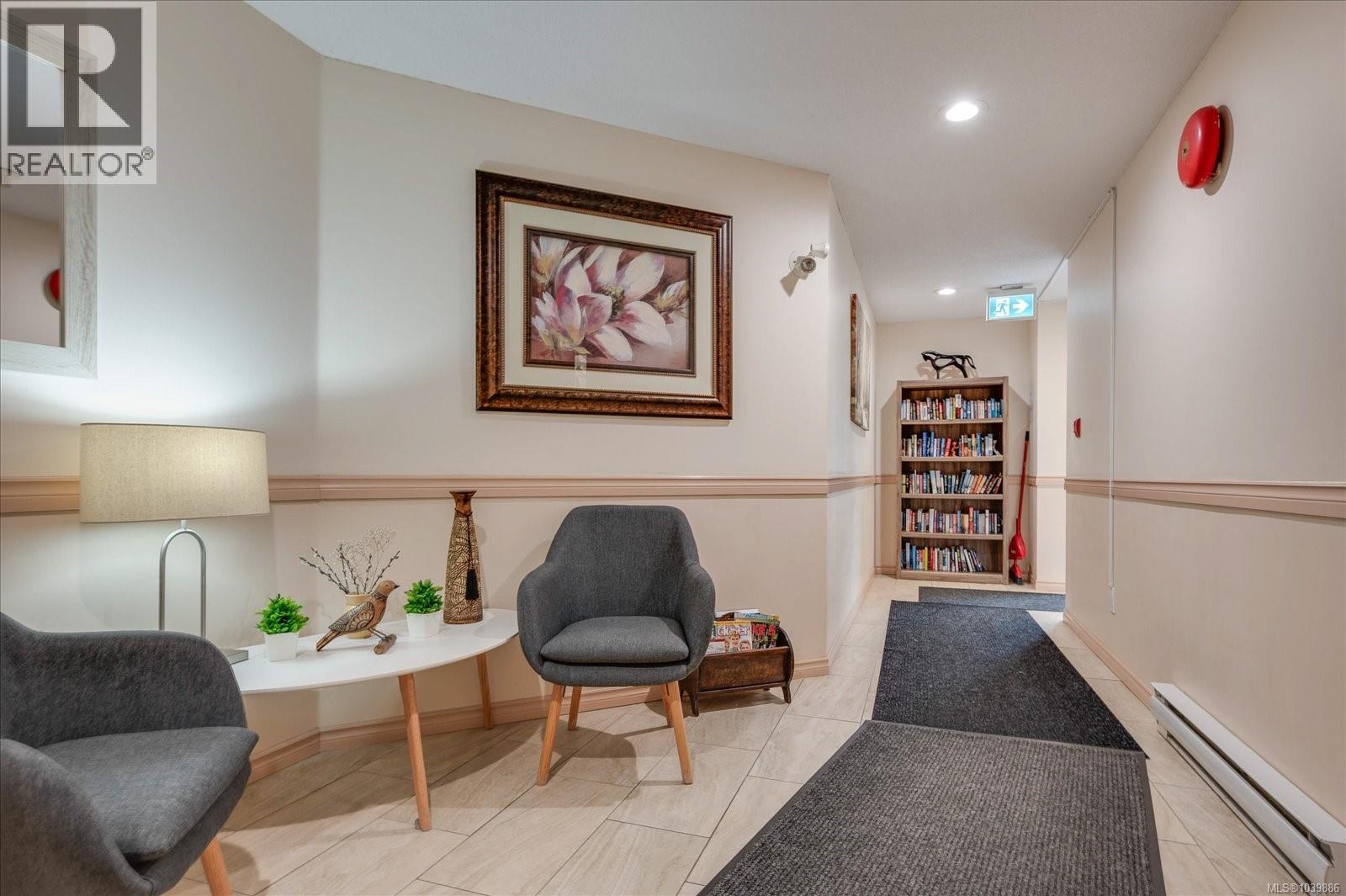 #301B 3000 Oak St - 5