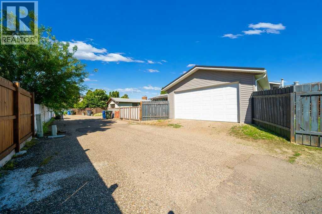 91 Markwick Drive SE — photo 37