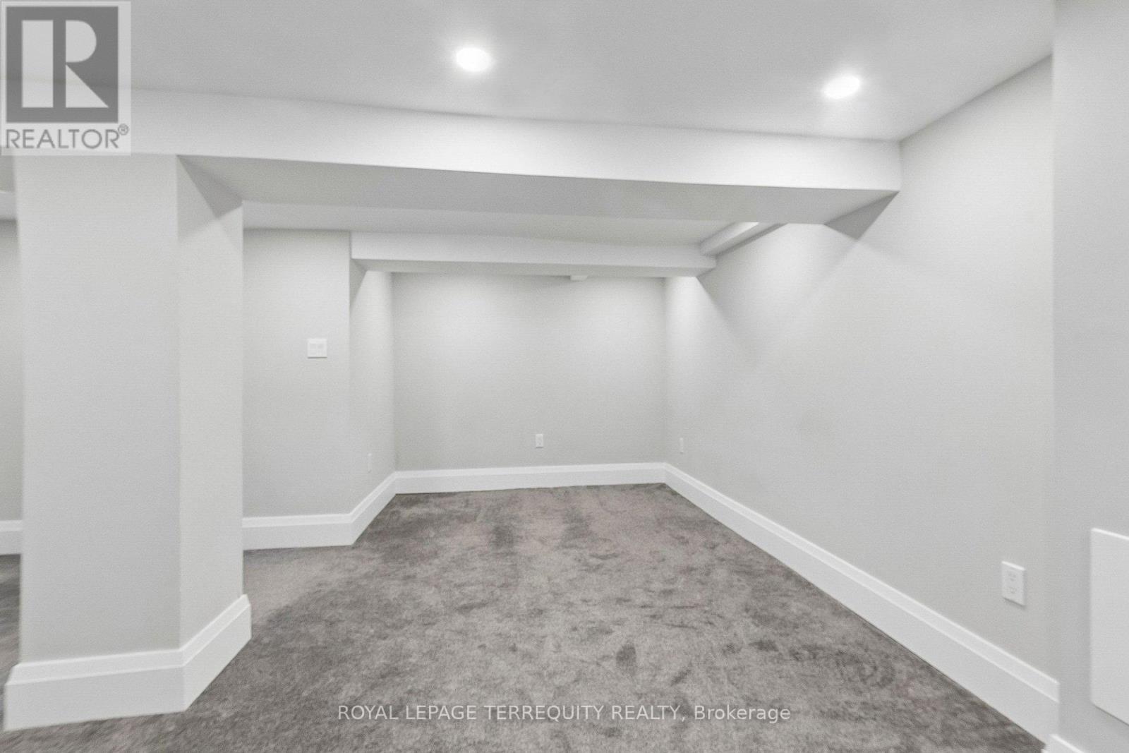 407 ANNETTE STREET - 39