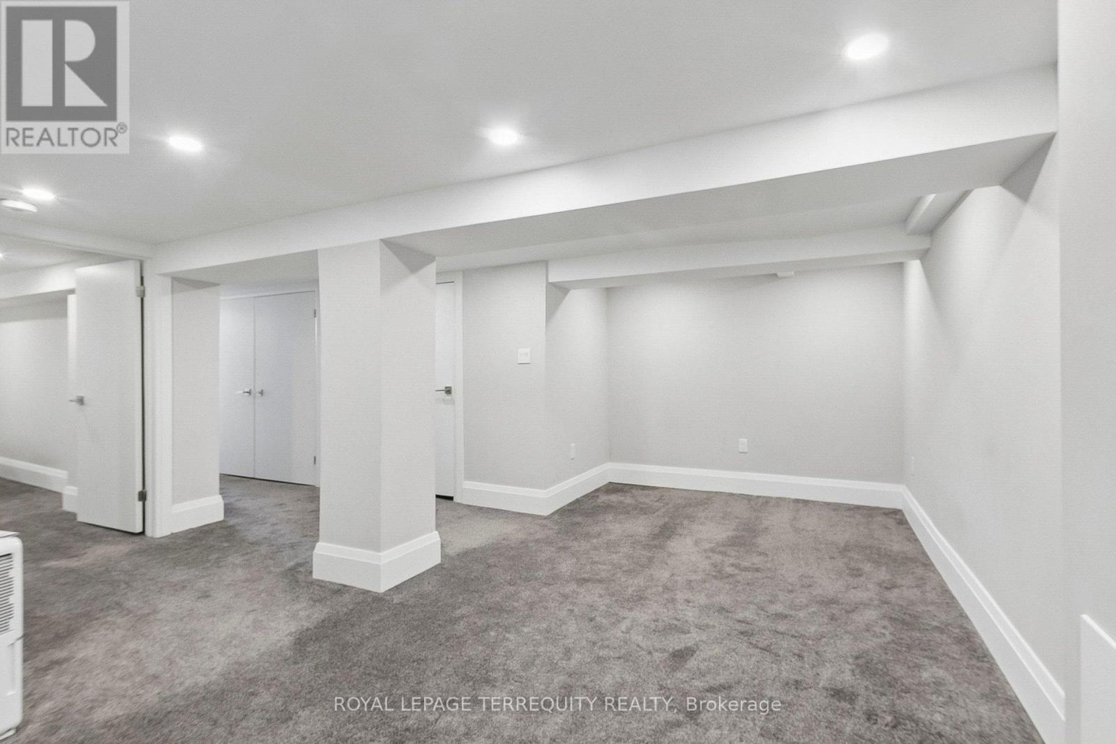 407 ANNETTE STREET - 40