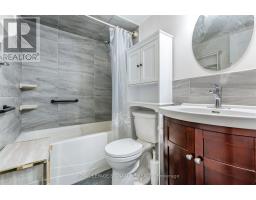 2108 - 40 Homewood Avenue, Toronto, ON M4Y2K2 Photo 25