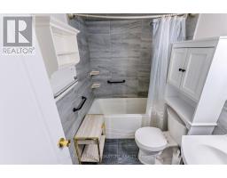 2108 - 40 Homewood Avenue, Toronto, ON M4Y2K2 Photo 26