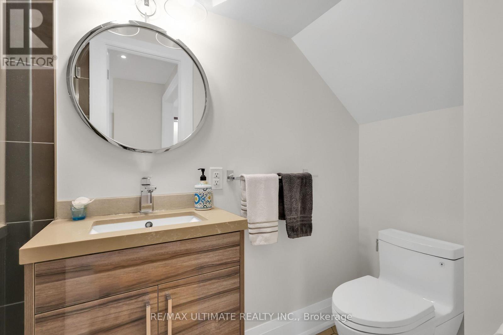 743 GLENCAIRN AVENUE - 13