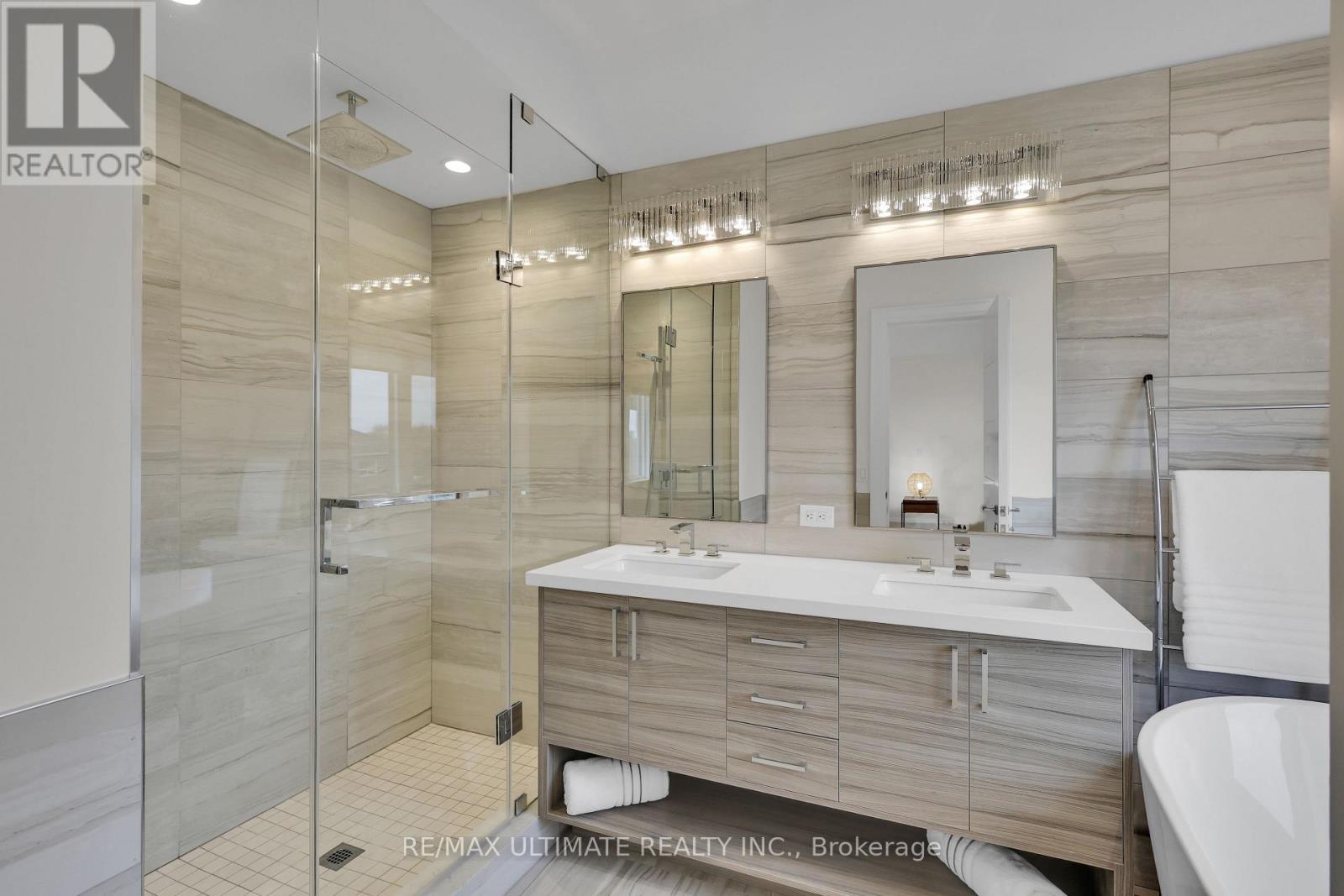 743 GLENCAIRN AVENUE - 21