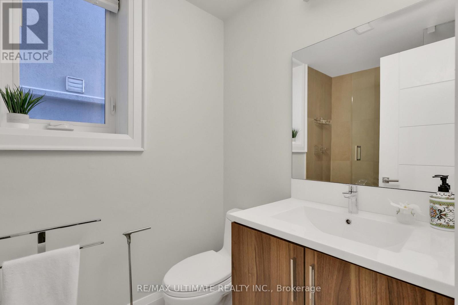 743 GLENCAIRN AVENUE - 37