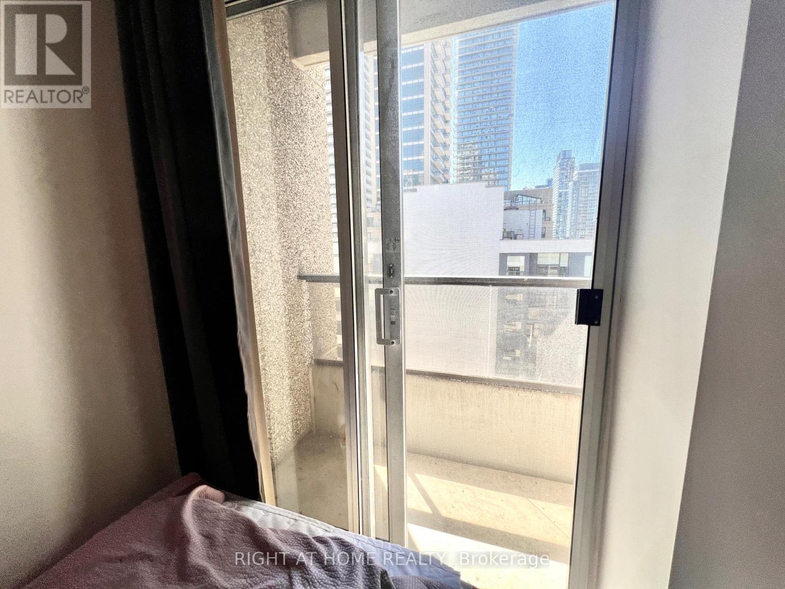 #1702 55 BLOOR STREET E - 15
