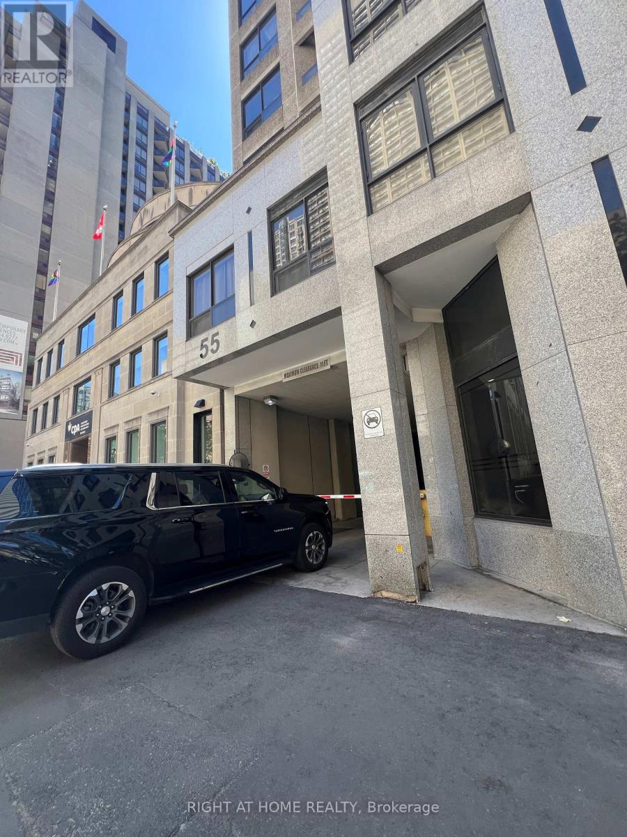 #1702 55 BLOOR STREET E - 26