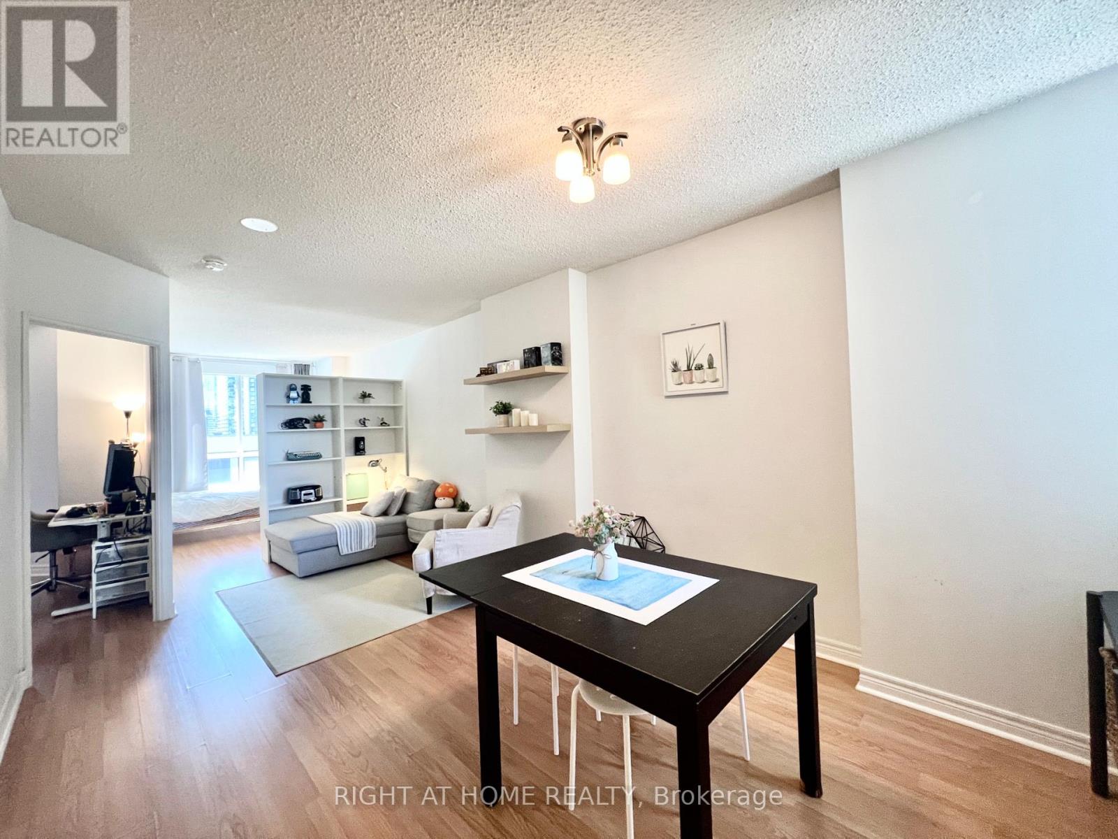 #1702 55 BLOOR STREET E - 3