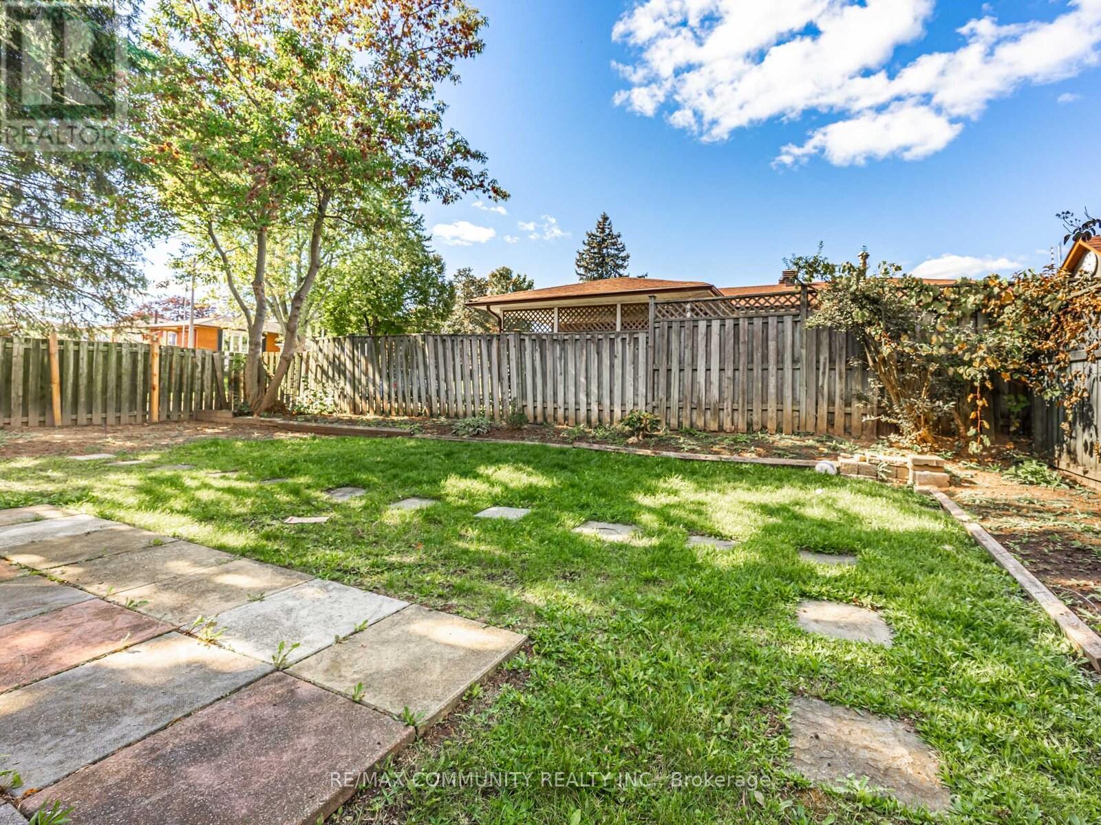 122 BRYANT ROAD - 31