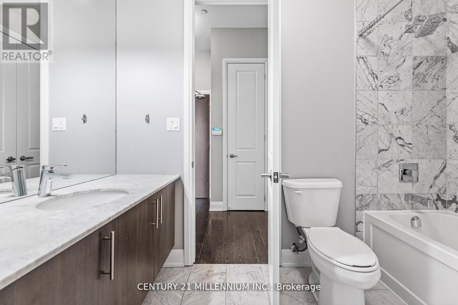 #419 15277 YONGE STREET - 21