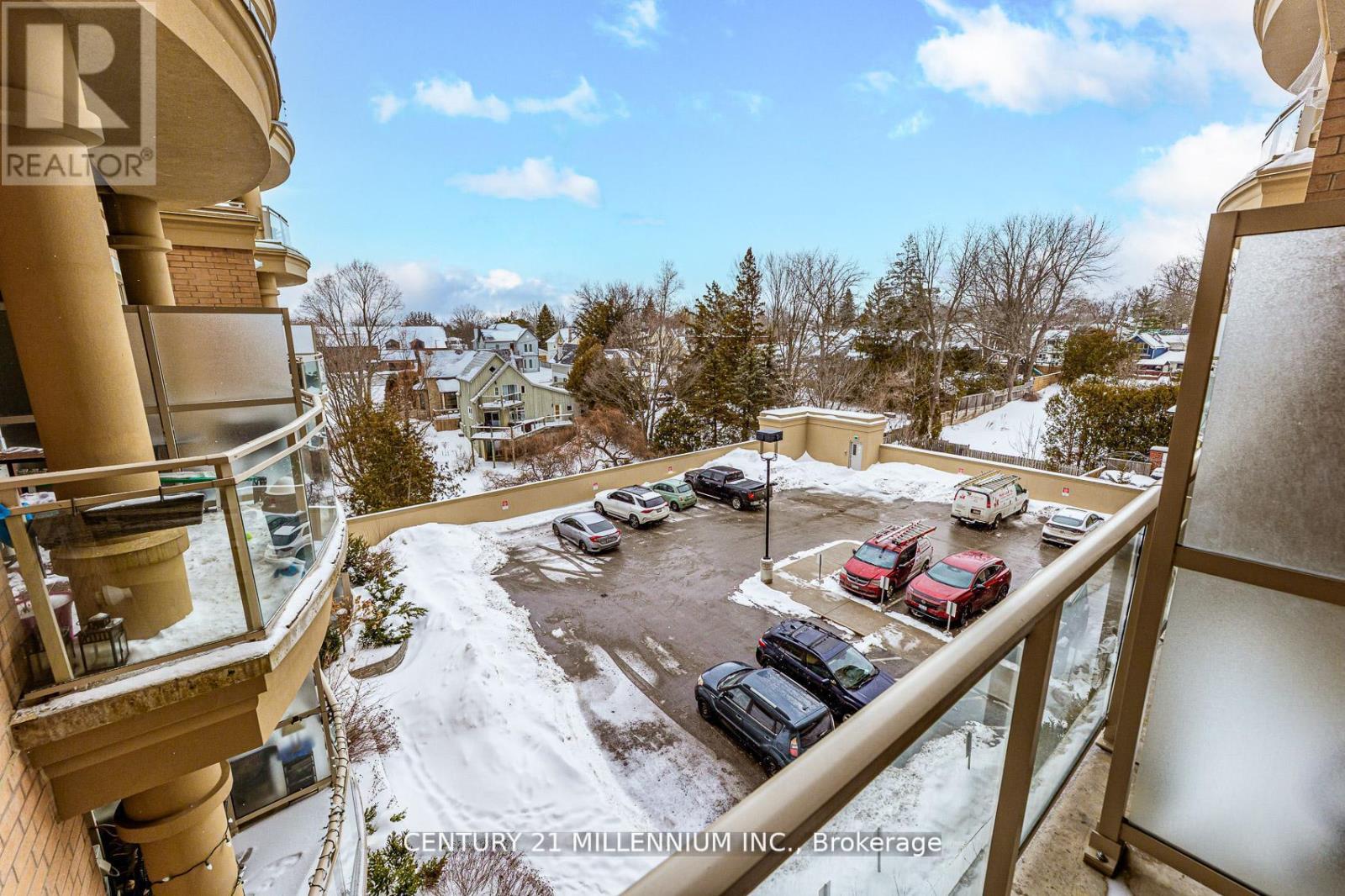 #419 15277 YONGE STREET - 27