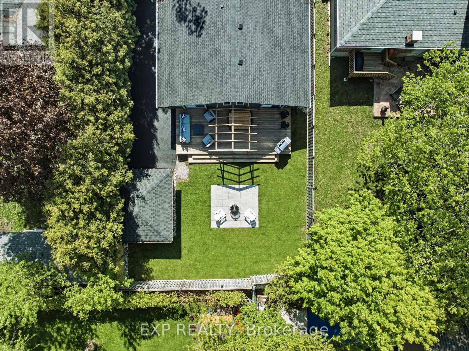 32 FARLEY CIRCLE - 43