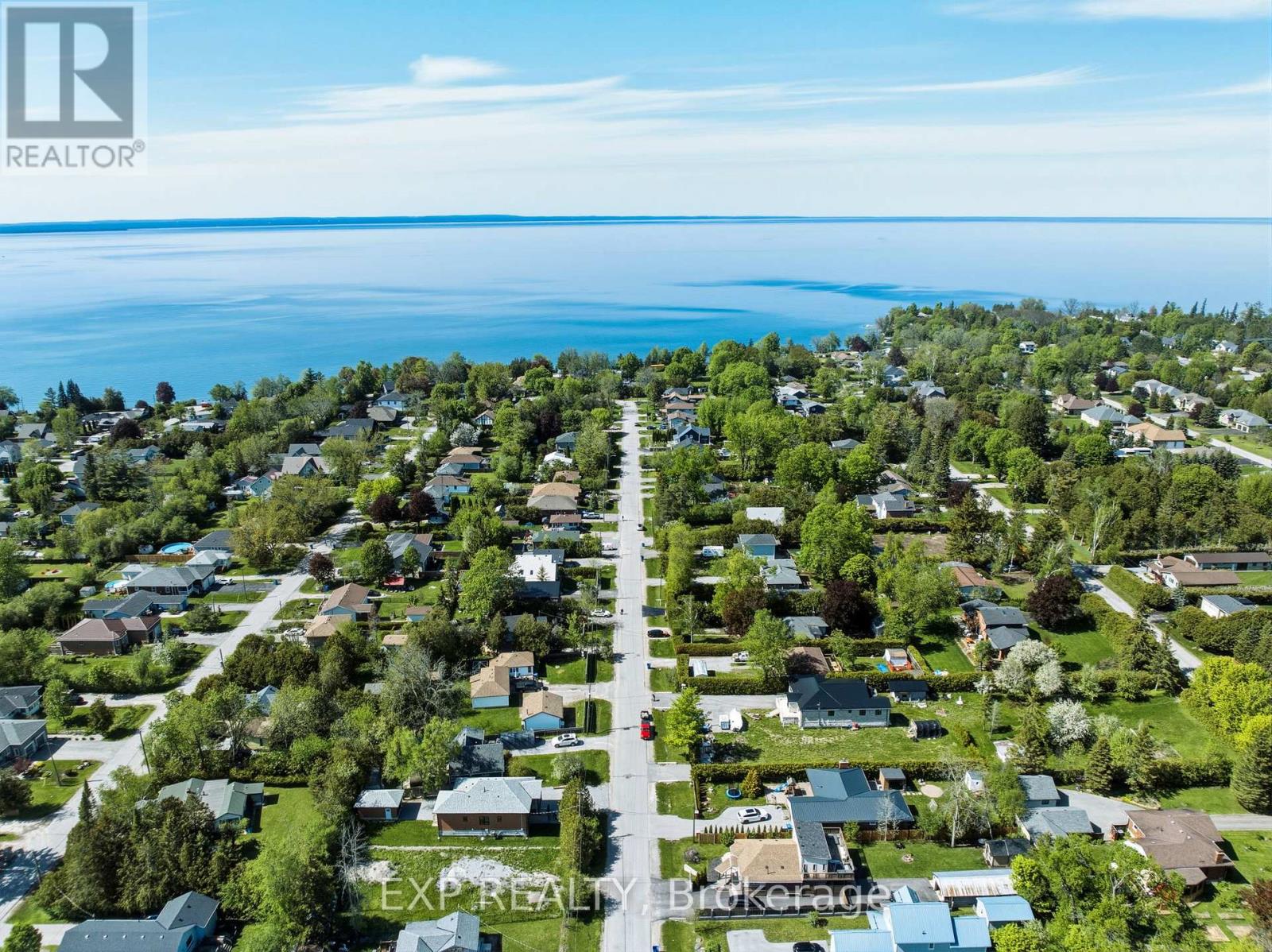 32 FARLEY CIRCLE - 47