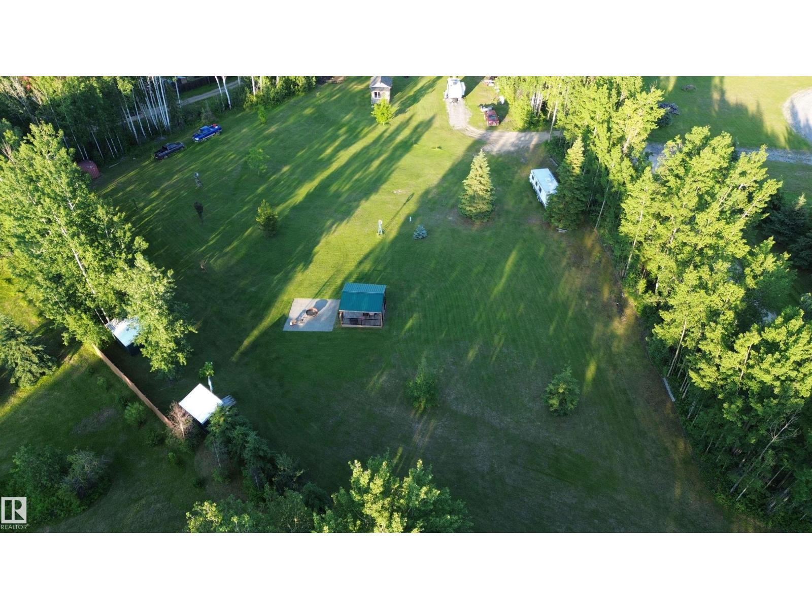 4710 51 AV — photo 10