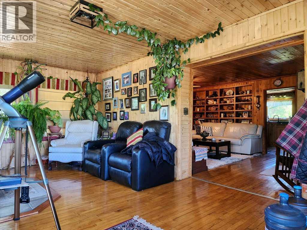 4221 6 Highway - photo 4