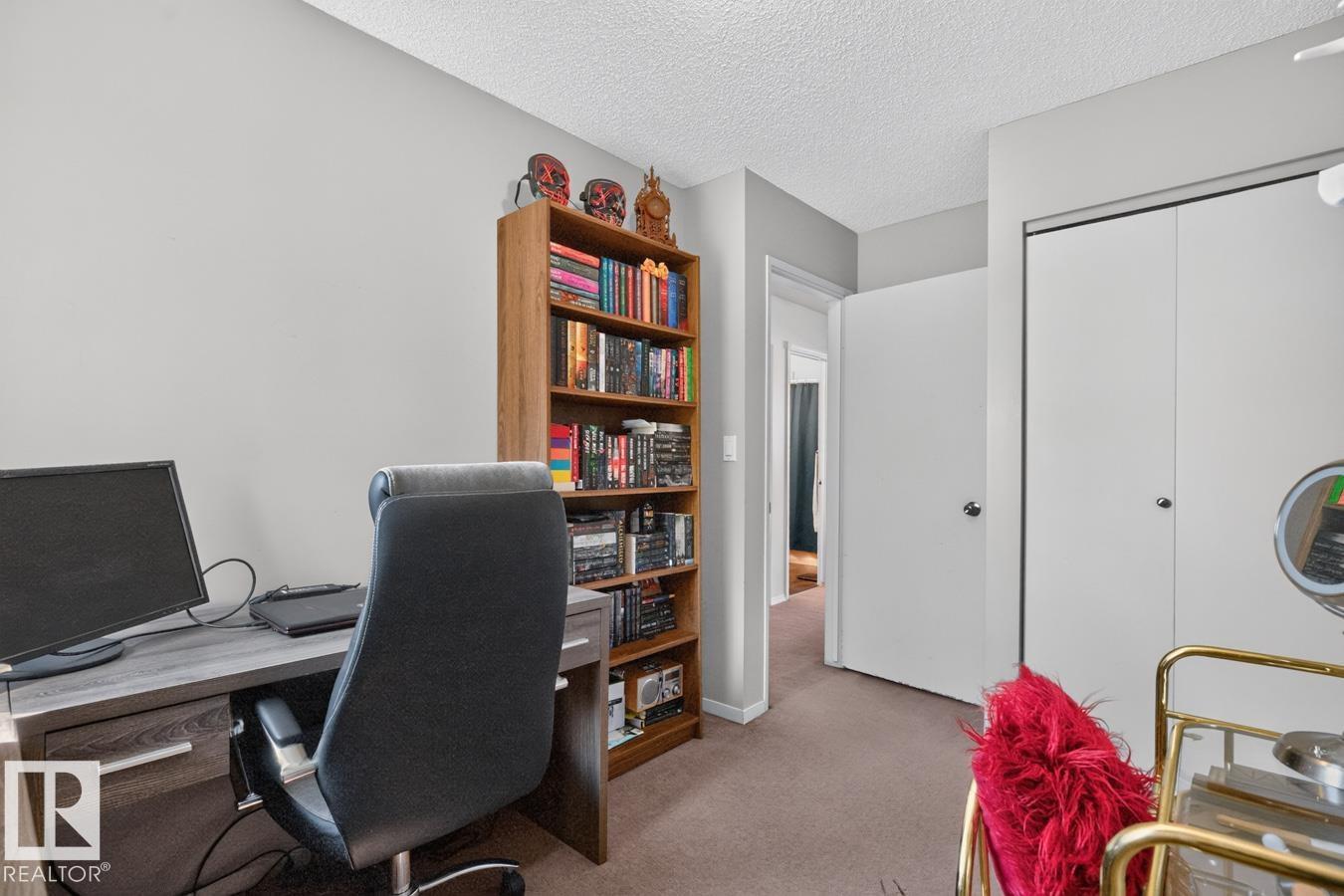 15614 83 ST NW - 23