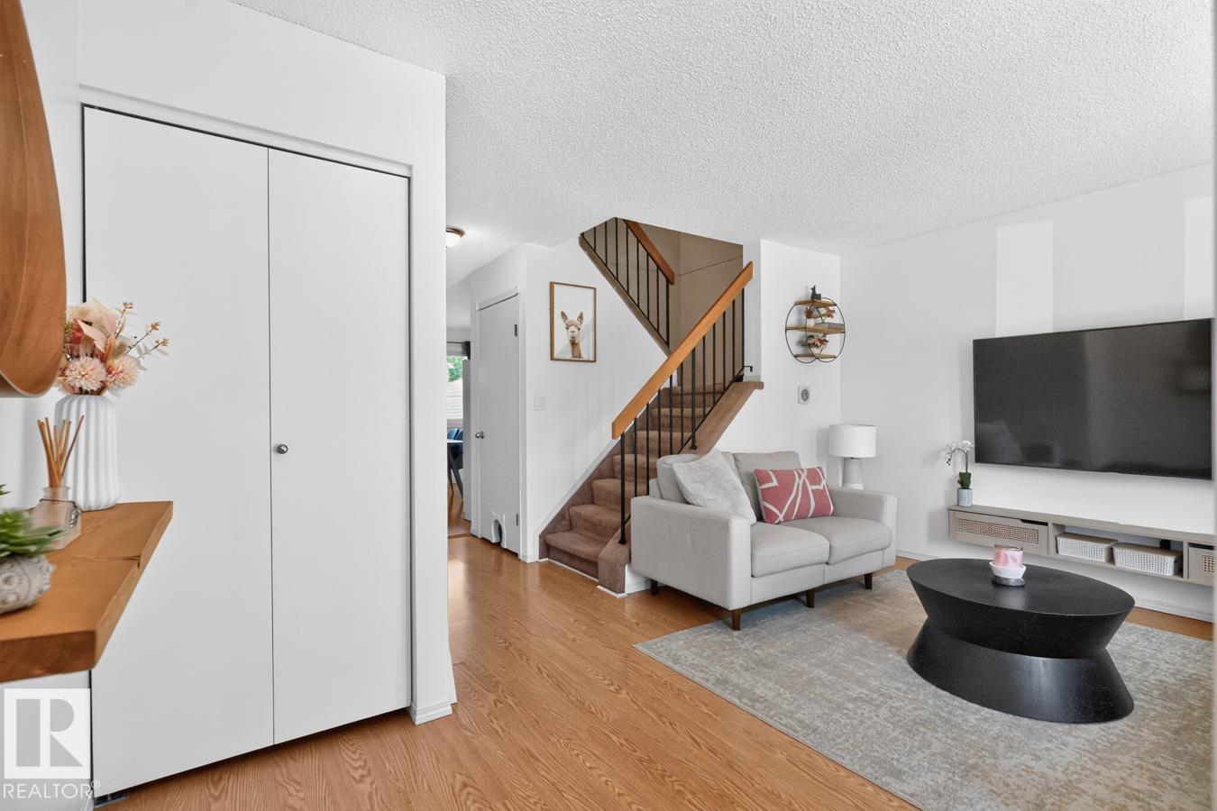 15614 83 ST NW - 4