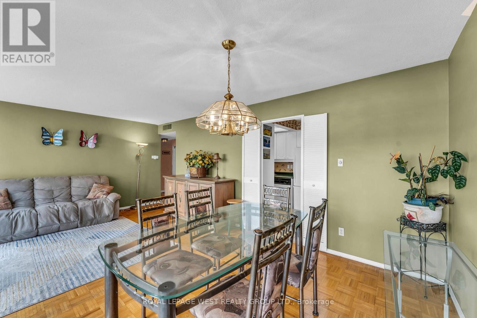 #1014 1333 BLOOR STREET - 14