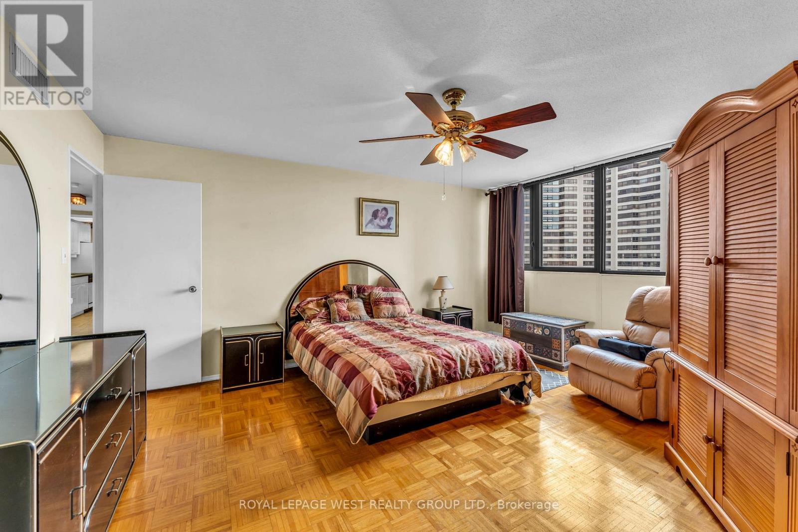 #1014 1333 BLOOR STREET - 23