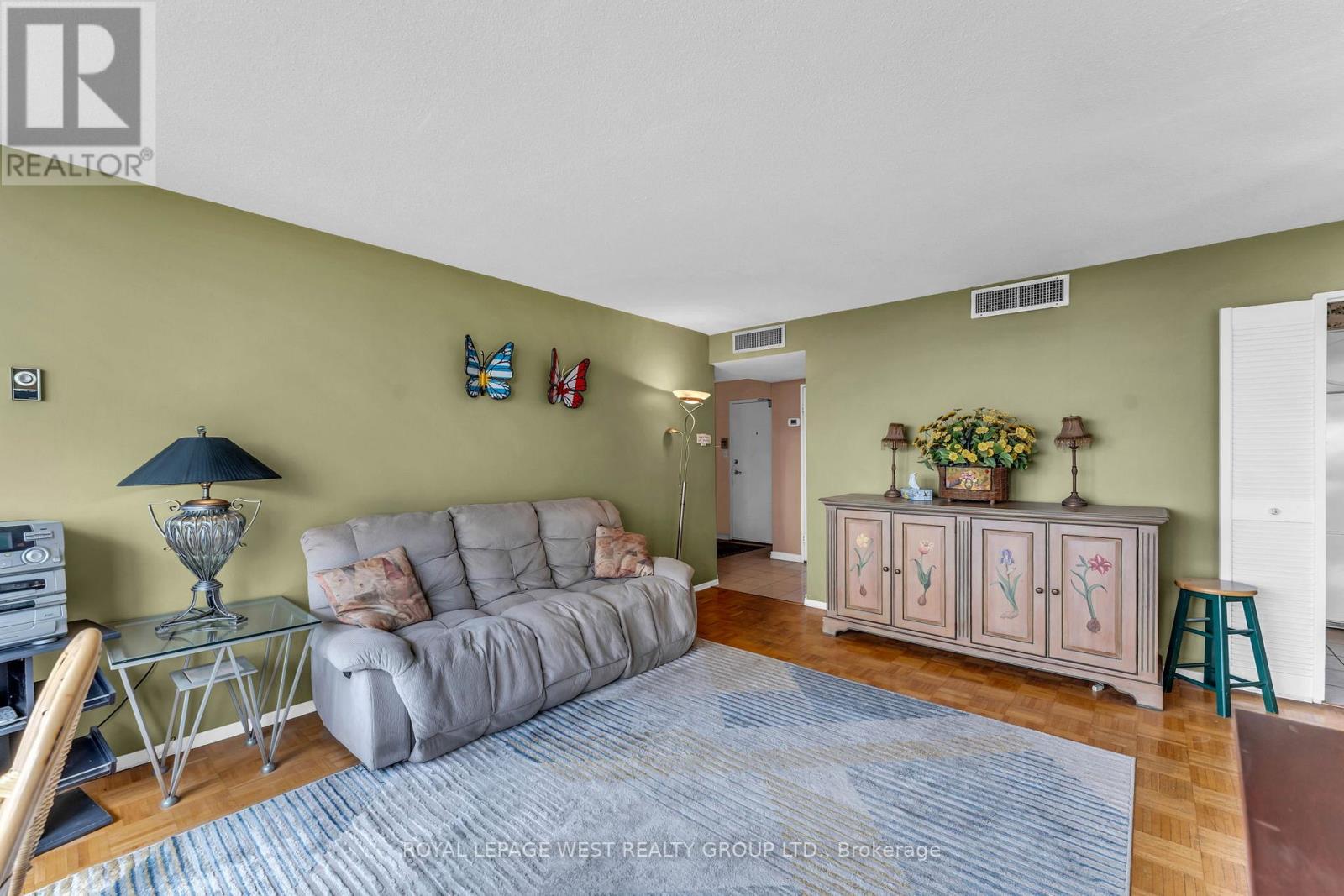 #1014 1333 BLOOR STREET - 9