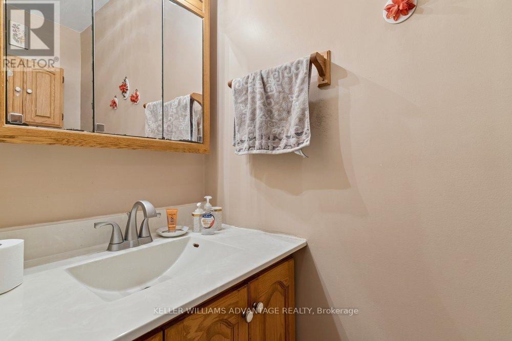 2192 CASTLESTONE COURT - 23