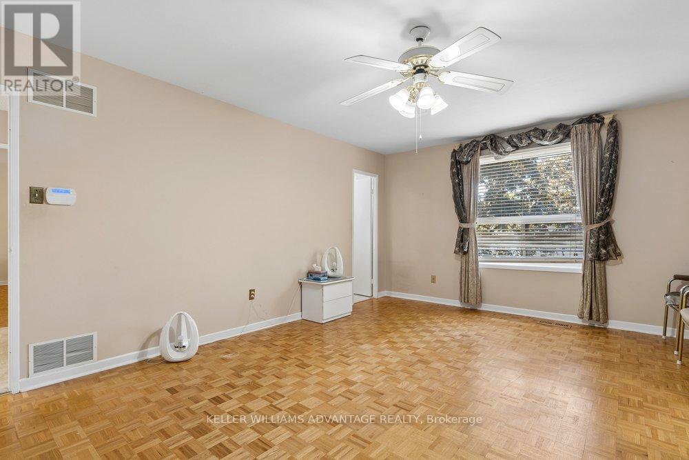 2192 CASTLESTONE COURT - 26