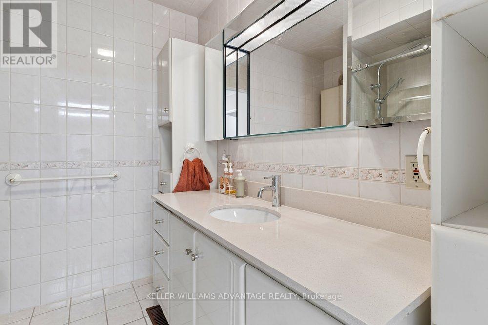 2192 CASTLESTONE COURT - 30
