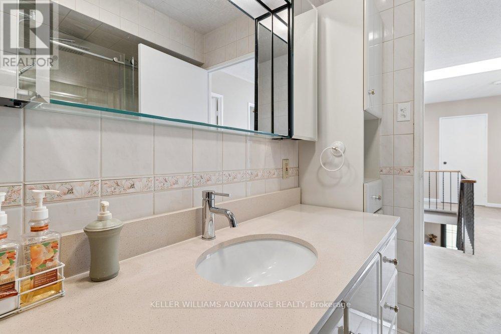 2192 CASTLESTONE COURT - 31