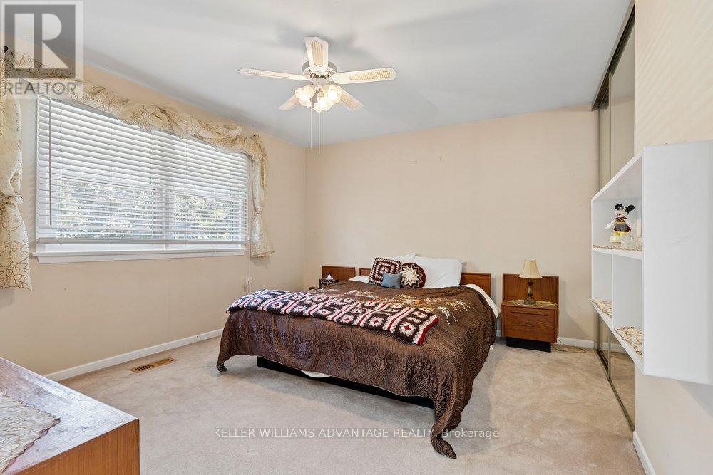 2192 CASTLESTONE COURT - 34