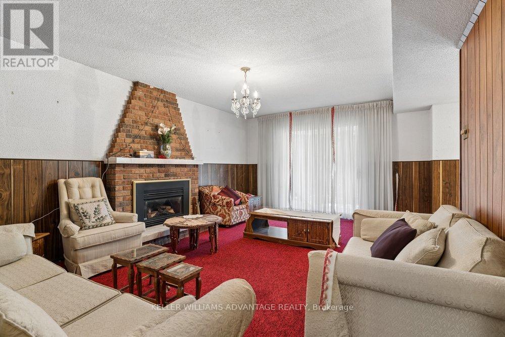 2192 CASTLESTONE COURT - 40
