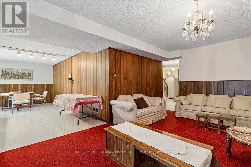 2192 CASTLESTONE COURT - 41