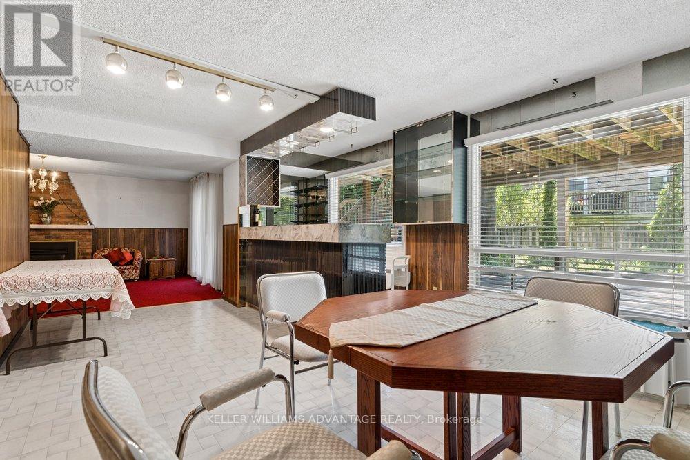 2192 CASTLESTONE COURT - 43