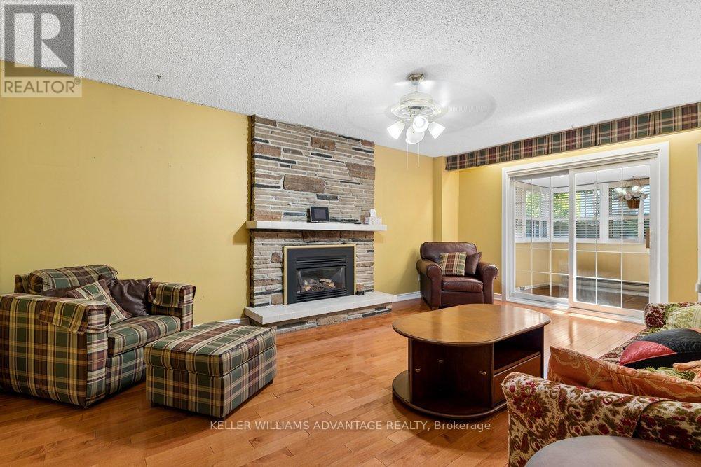 2192 CASTLESTONE COURT - 7