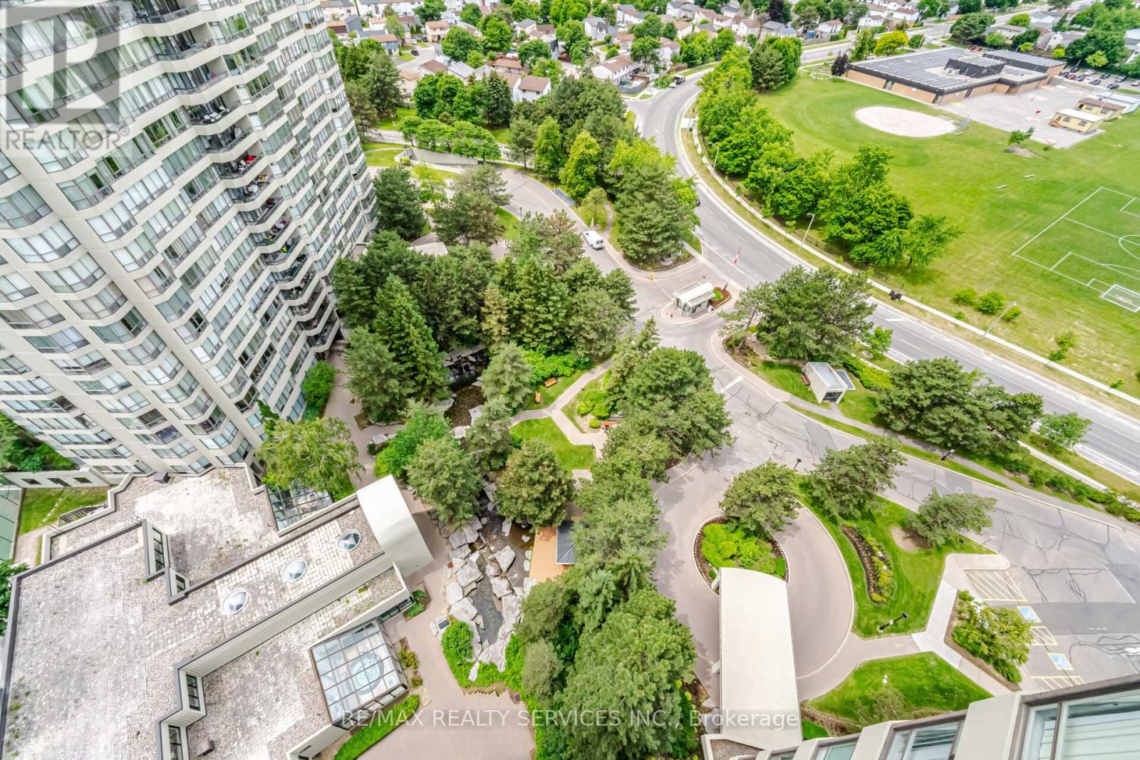 #1907 22 HANOVER ROAD - 28