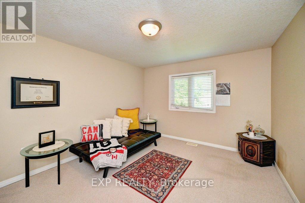 #A3 795 LAURELWOOD DRIVE - 17