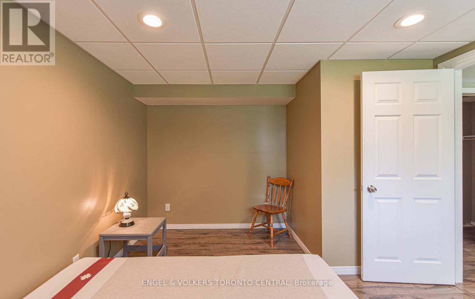 3516 KIRKFIELD ROAD - 34