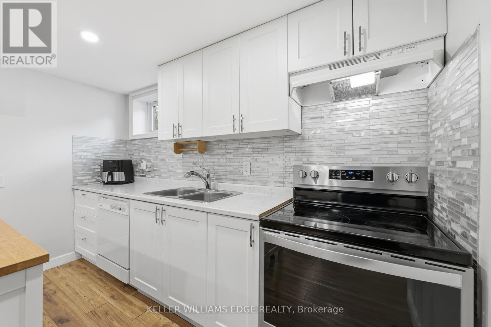 312 UPPER PARADISE ROAD - 18
