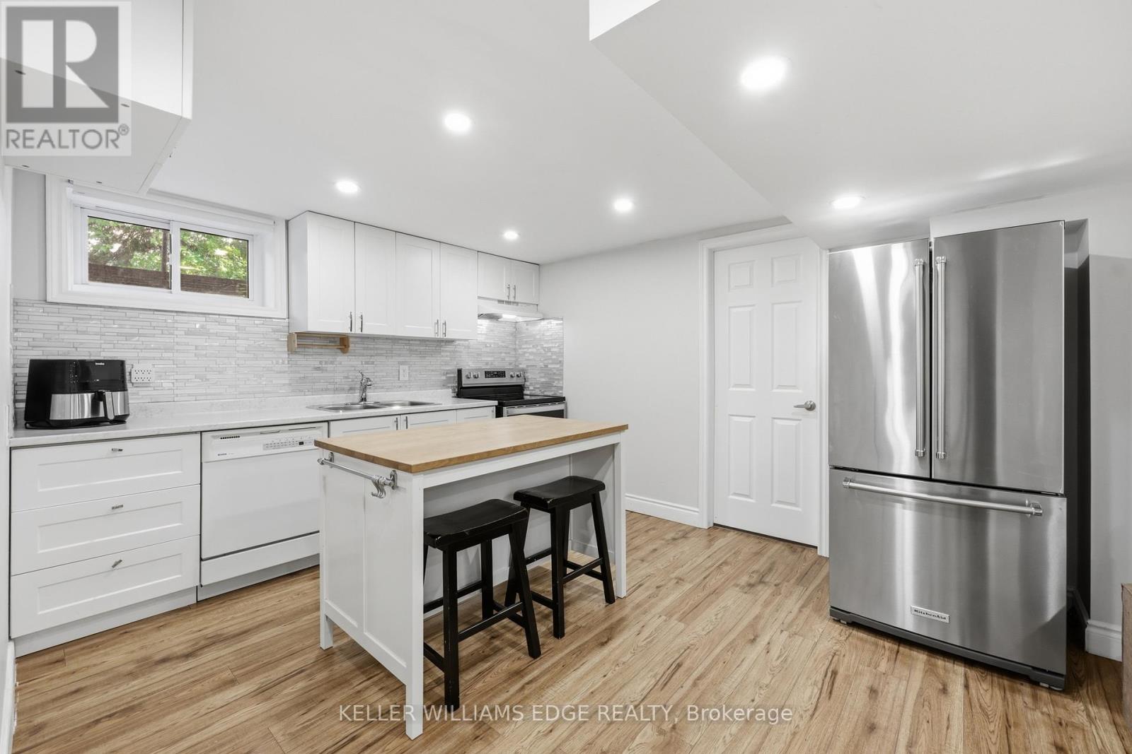 312 UPPER PARADISE ROAD - 24